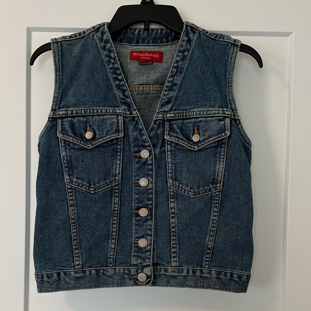 Banana Republic Classic Blue Denim Vest, Size 4